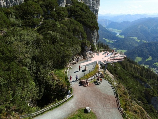Steinplatte Waidring Tirol